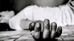 ऋषिकेश में भजन-कीर्तन में नाचने से रोका तो युवती के