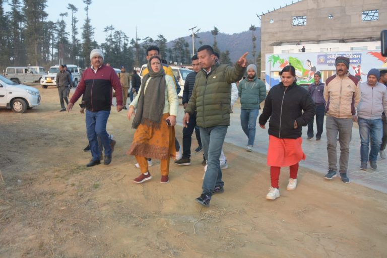 खेल मंत्री ने लोहाघाट स्थित स्पोर्ट्स स्टेडियम का भी किया