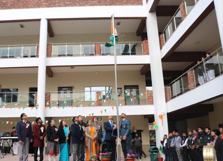 तुलाज़ इंटरनेशनल स्कूल ने मनाया 75th गणतंत्र दिवस - my