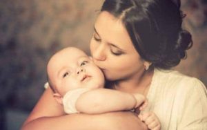 उत्तराखंड के सरकारी अस्पताल में भर्ती गर्भवती महिला को दो