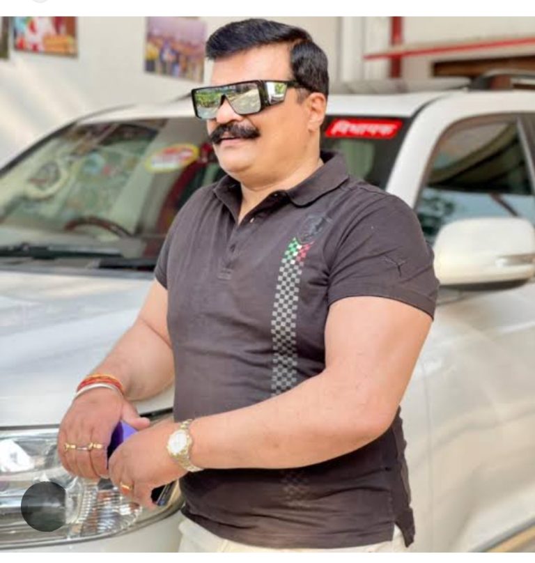 खानपुर के पूर्व विधायक कुंवर प्रणव सिंह चैम्पियन के विरुद्ध