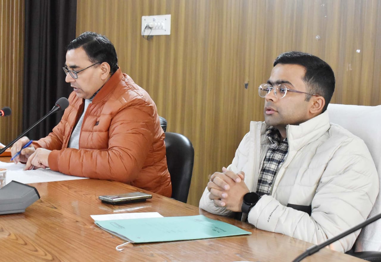 मतदेय स्थलों के नाम परिवर्तन एवं संशोधन संवंधित प्रस्तावों पर