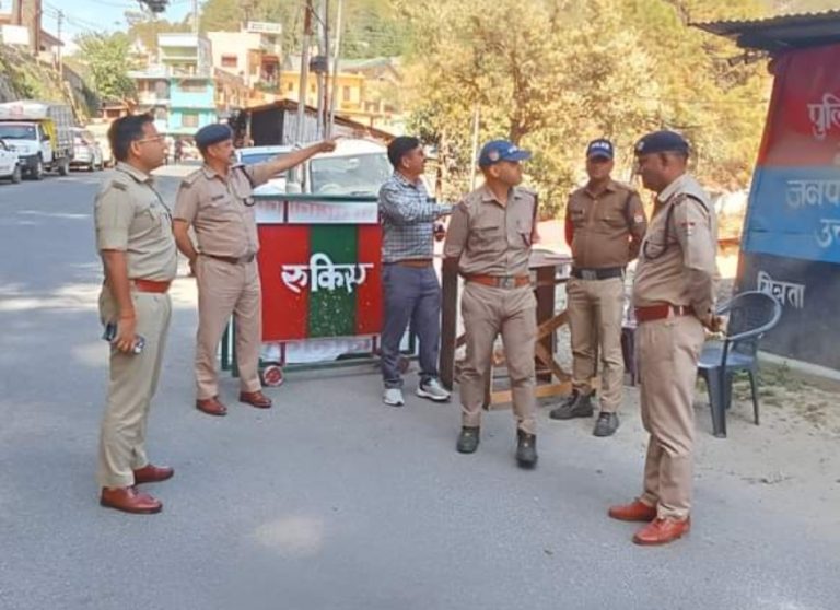 आगामी लोकसभा के दृष्टिगत पुलिस अधीक्षक चमोली द्वारा कर्णप्रयाग, नारायणबगड,
