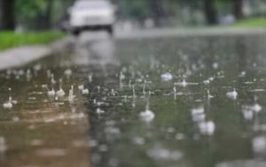 उत्तराखंड में बदला मौसम का मिजाज, देहरादून में तेज हवाओं