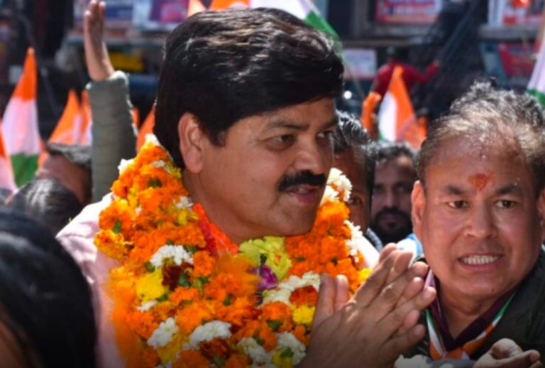 कांग्रेस कैंडिडेट गणेश गोदियाल को IT का नोटिस