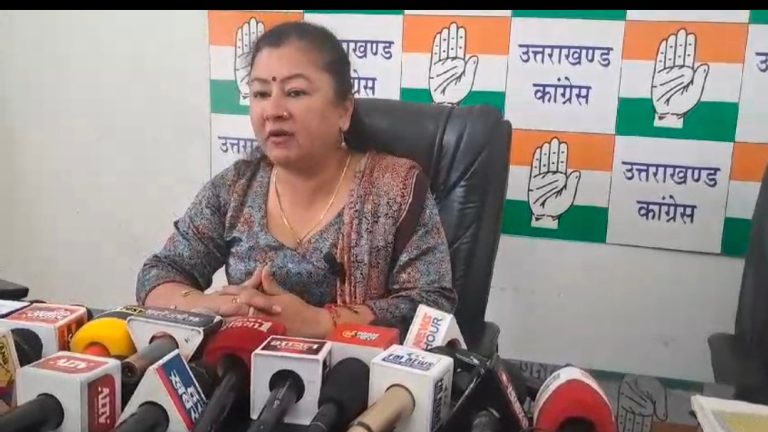 गढ़वाल की जनता को झूठा दिलासा दे रहे हैं अनिल