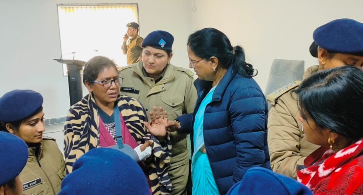 महिला आयोग अध्यक्ष ने जाना बनभूलपुरा हिंसा में घायल पुलिस महिलाकर्मियों का हाल