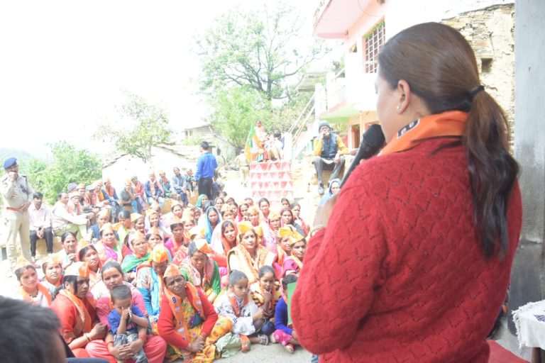 *कैबिनेट मंत्री रेखा आर्या ने सोमेश्वर विधानसभा के ताकुला मंडल