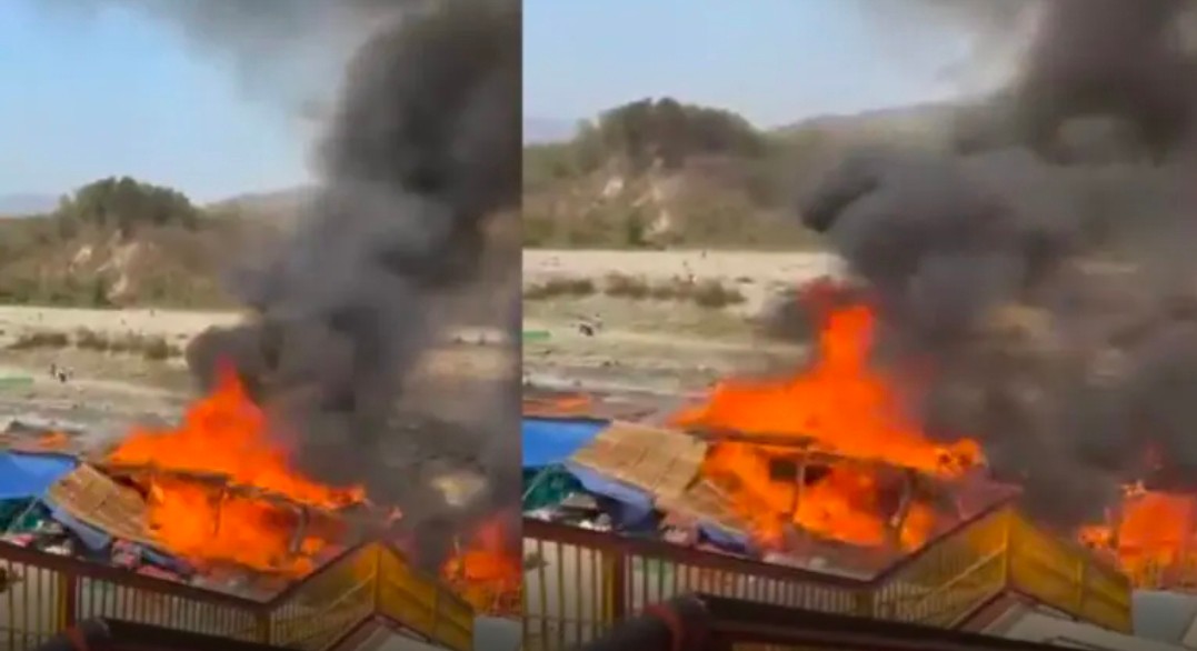 *गर्जिया मंदिर के पास दुकानों में लगी भीषण आग, मची