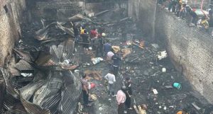 देहरादून में भीषण अग्निकांड... 22 झोपड़ियां जलकर हुई राख -