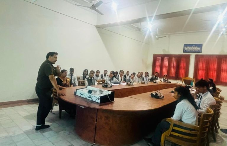 *निम्बस अकेडमी ऑफ़ मैनेजमेंट देहरादून में लतिका फाउंडेशन के द्वारा