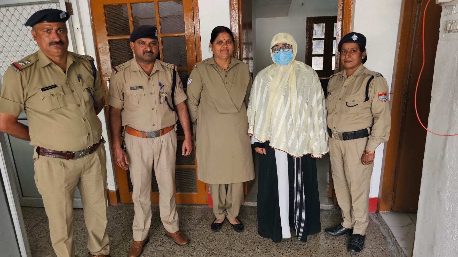 बनभलपुरा दंगो के मुख्य आरोपी अब्दुल मलिक की पत्नी भी