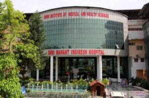 श्री महंत इन्दिरेश अस्पताल में सभी गर्भवती महिलाओं को निःशुल्क