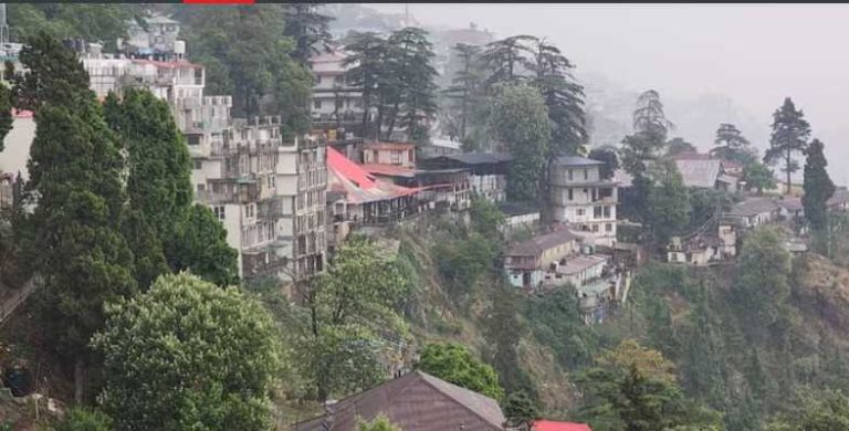 उत्तराखंड में प्रचंड गर्मी के बीच पहाड़ों में आंधी-तूफान के