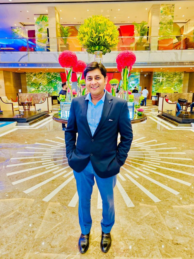 दुनिया अब बिना किसी सीमा के है एक वैश्विक गांव