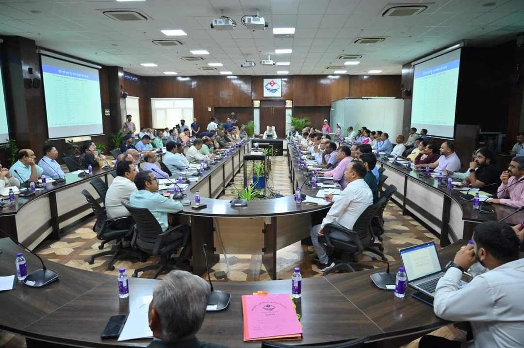 प्रदेश में अग्नि के प्रकोप को देखते हुए , वापस