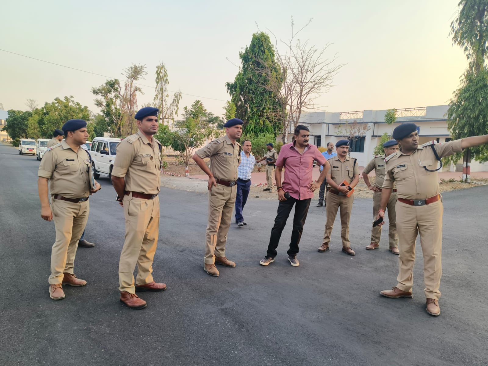 मतगणना की तैयारी के संबंध में की जा रही व्यवस्थाओं