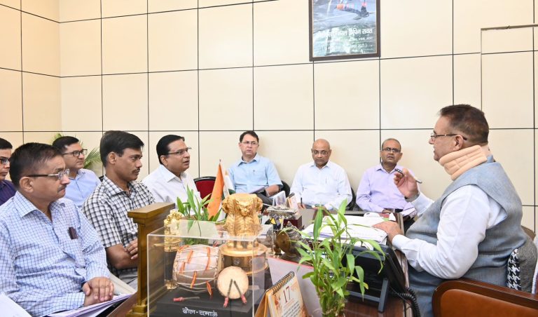 कृषि मंत्री ने वन्य जीवों से फसल क्षति की समस्या