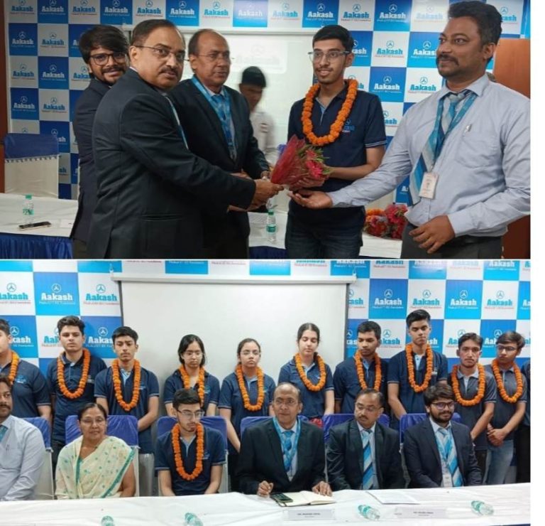 देहरादून से आकाश एजुकेशनल सर्विसेज लिमिटेड (एईएसएल) के 6 छात्र