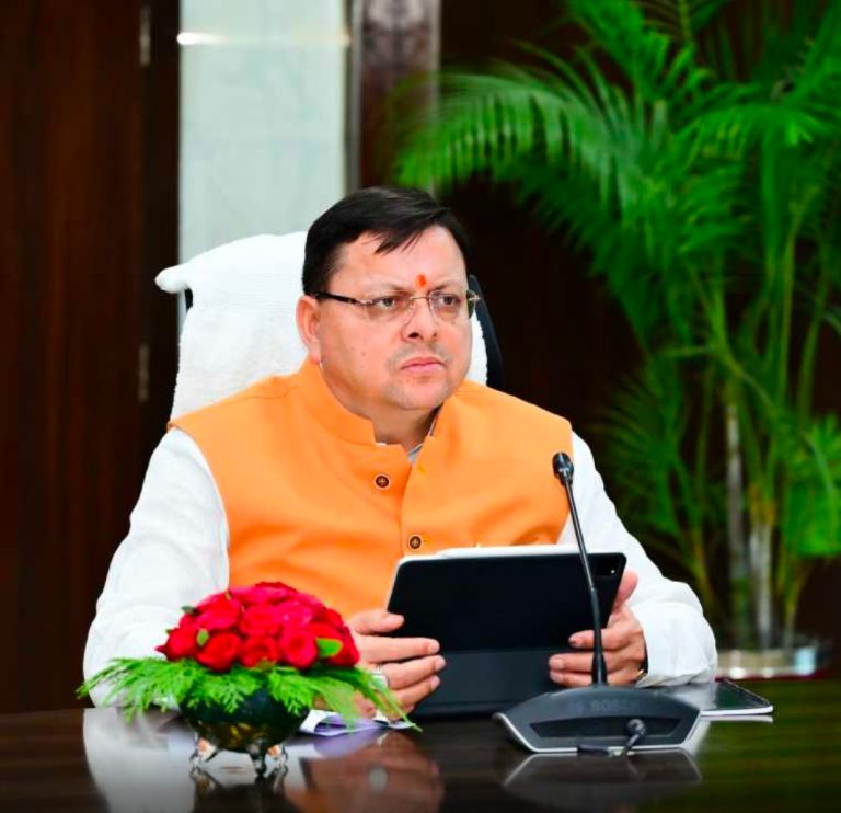 *बुजुर्ग की लाठी बने सीएम धामी, पुष्कर धामी ने तुरंत