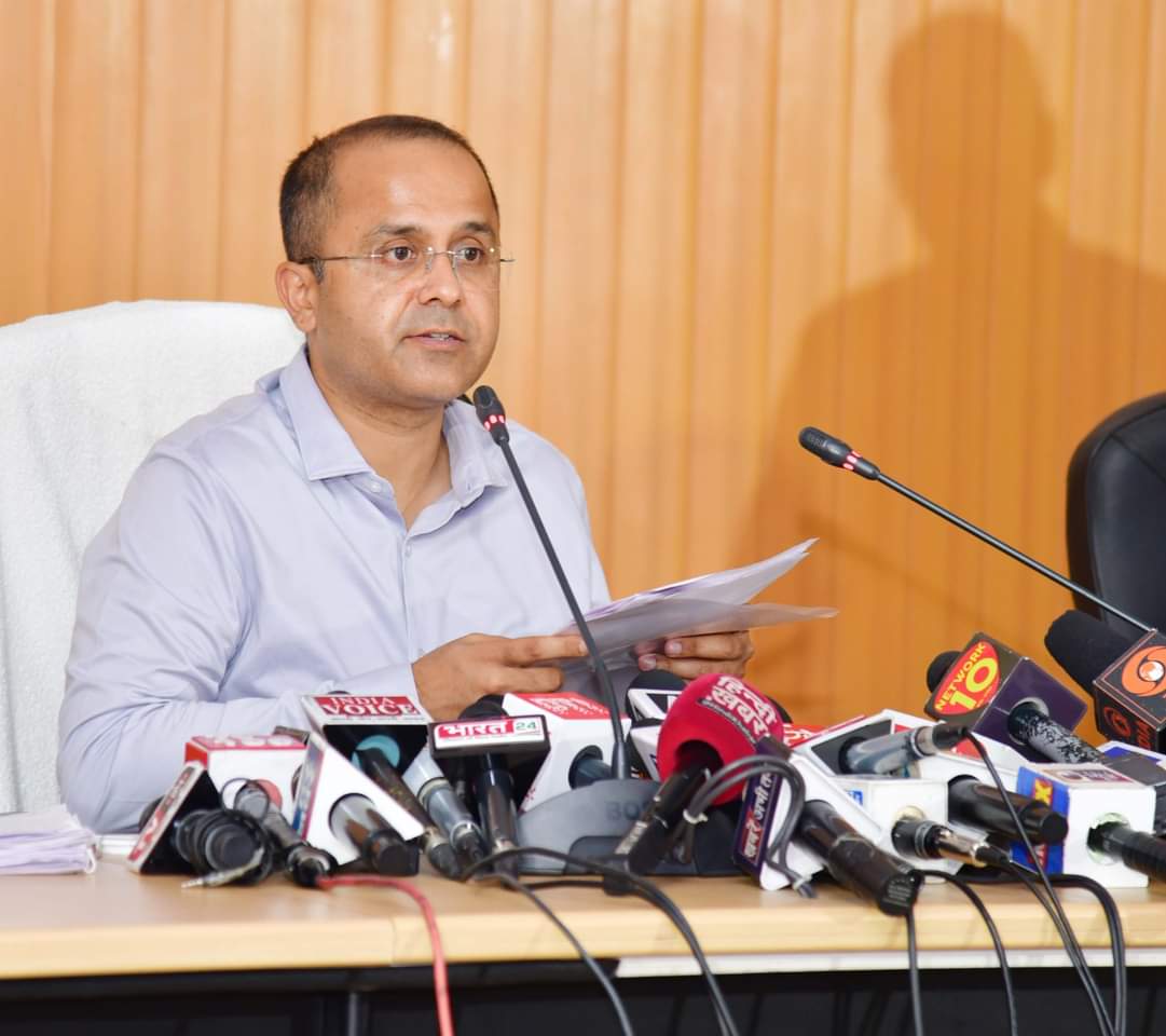 ब्रेकिंग :उत्तराखंड केबिनेट बैठक में महत्वपूर्ण फैसलों पर फैसला -