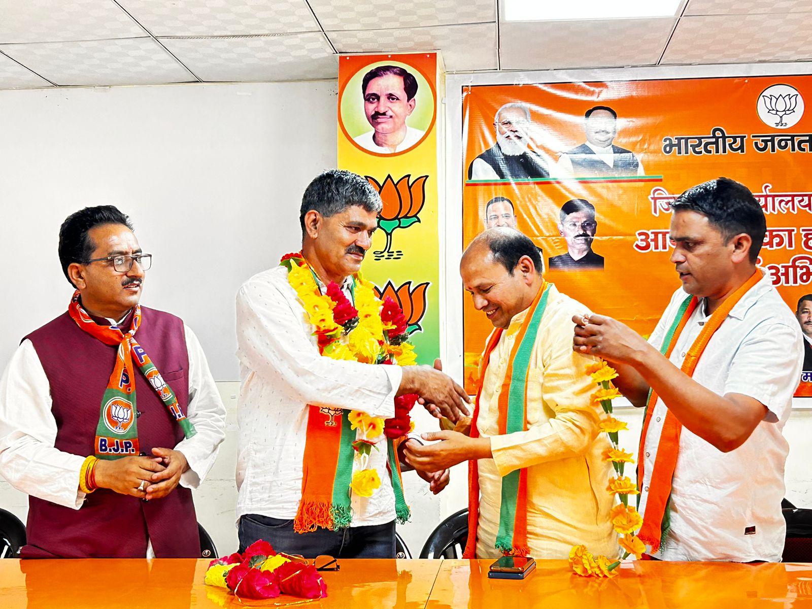 भाजपा ने बद्रीनाथ विधानसभा उपचुनाव के लिए ताकत झोंकी -