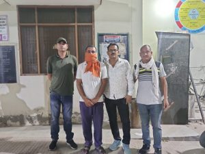 सरकारी चीनी मिल में घोटाले में फरार अभियुक्त को एसटीएफ