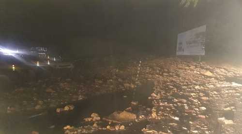 Heavy rains in Mussoorie cause debris on the road, traffic disrupted; 'floating cars' removed from Ganga in Haridwar