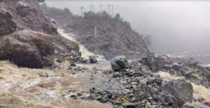 उत्तराखंड में भारी बारिश, नेशनल हाईवे समेत 90 सड़कें बंद,