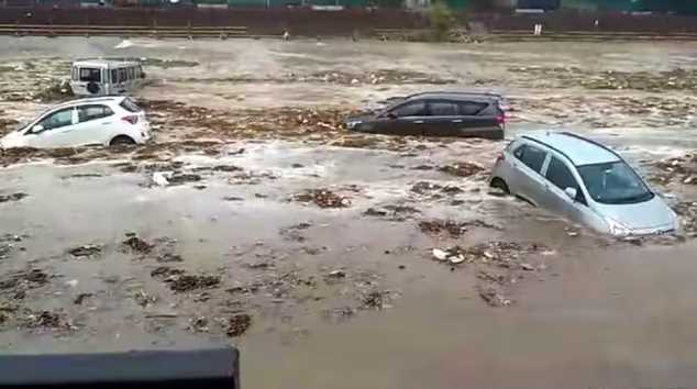 Continuous rains in Uttarakhand cause landslides and waterlogging, people are troubled by the natural calamity after the scorching heat