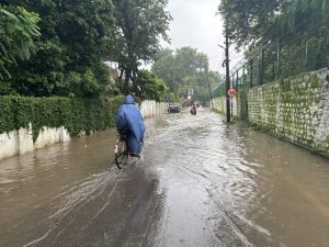 उत्तराखंड में है भारी बारिश का अलर्ट ! रहें सतर्क: