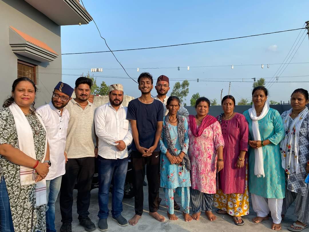 एक बार फिर हो रही उत्तराखंड पुलिस और मुख्यमंत्री पुष्कर