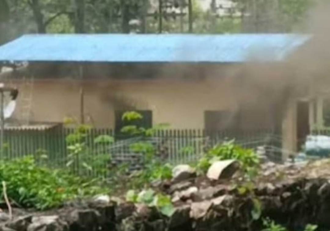 चमोली जिले के कोठियालसैंण पावर हाउस में लगी आग, बिजली