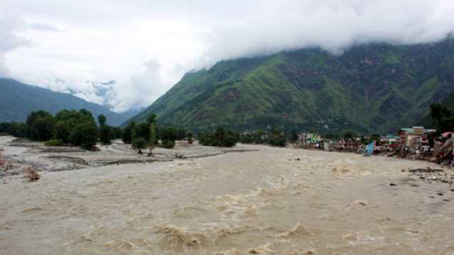 Uttarakhand will spend 3 days in a heavy rain, red alert for torrential rain, this will be the situation till 7th July