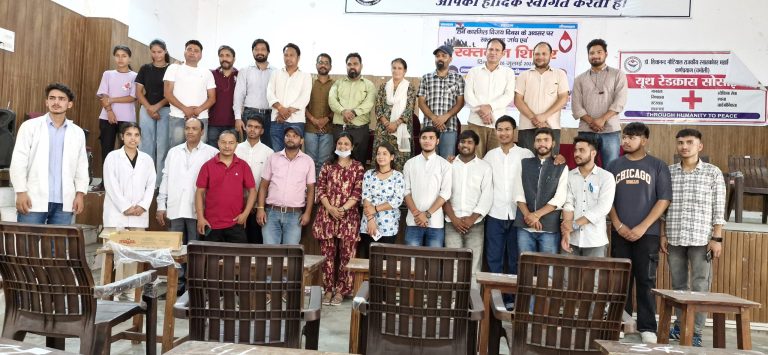 डॉ शिवानंद नौटियाल राजकीय महाविद्यालय कर्णप्रयाग में 25वें "कारगिल विजय