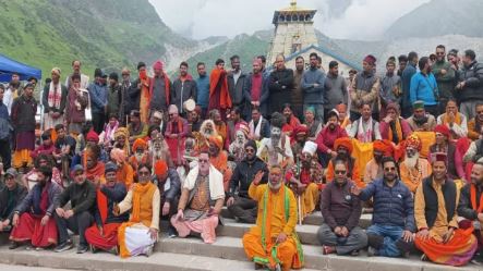 दिल्ली में केदारनाथ मंदिर के प्रतीकात्मक निर्माण को लेकर तीर्थपुरोहितों में आक्रोश