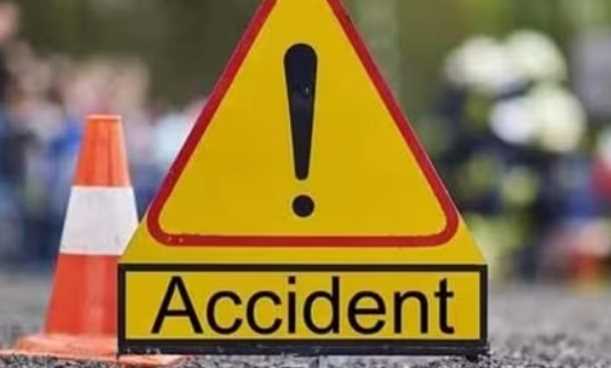 Accident near Badrinath Highway, vehicle carrying ten passengers overturned on the road