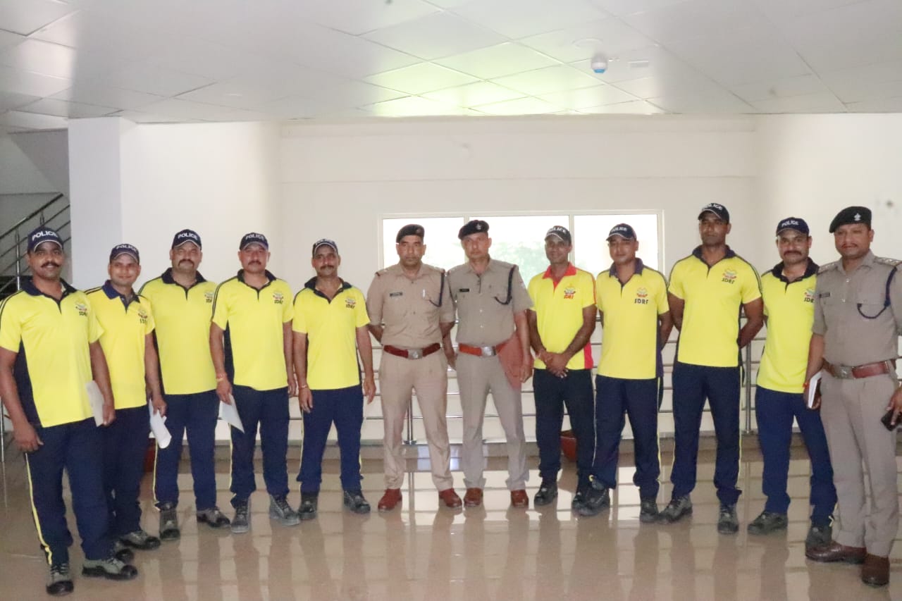 एसडीआरएफ फ्लड कंपनी द्वारा 165 कांवड़ियों की बचाई जान, कमांडेंट