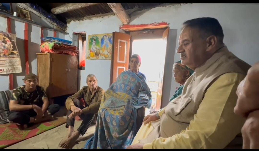 जम्मू कश्मीर के लेह में शहीद जवान बसुदेव सिंह परोडा