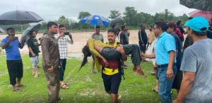 टनकपुर पूर्णागिरी मार्ग में बरसाती रपटे में मैक्स जीप बही,