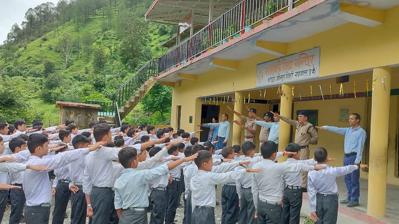 थत्यूड़ पुलिस ने चलाया कई स्कूलों/कॉलेजो में नशा मुक्ति अभियान