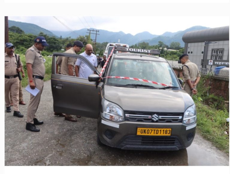 देहरादून ब्रेकिंग :गाड़ी का AC ऑन कर रातभर बैठे रहे