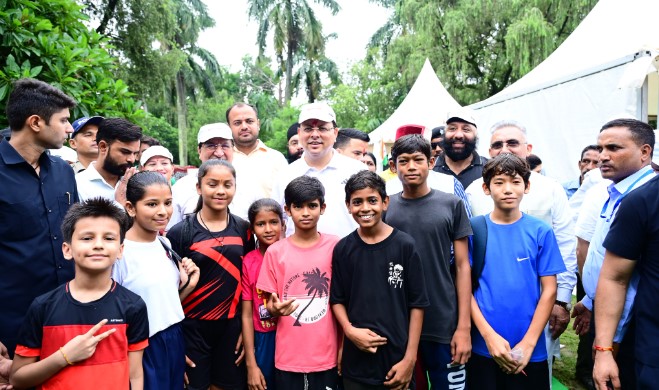 पर्यावरण को शुद्ध रखने के लिए स्वच्छता को प्राथमिकता में रखना होगा- सीएम धामी