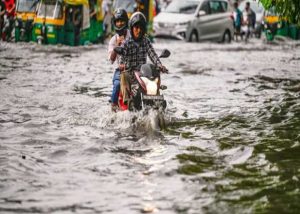 मॉनसून ने उत्तराखंड में फिर पकड़ी रफ्तार, देहरादून-नैनीताल समेत 8