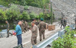 *रेस्क्यू कार्यों में सेना ने बढ़ाया मदद का हाथ सोनप्रयाग