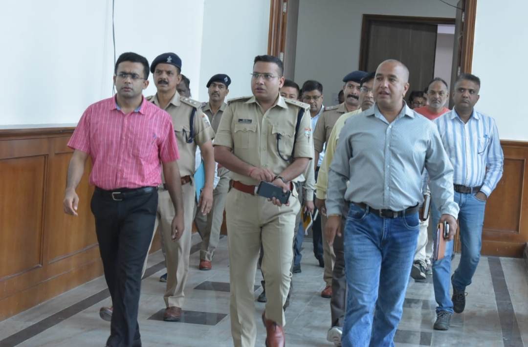 विधानसभा सत्र की तैयारियों को लेकर जिलाधिकारी ने भराडीसैंण में