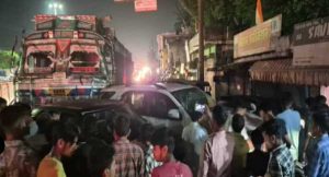 In Uttarakhand's Lalkuan, a truck ran like death on the road, crushing three cars, half a dozen bikes and two autos