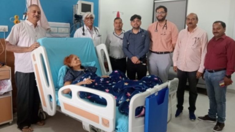 श्री महंत इन्दिरेश अस्पताल में हाईटैक ट्रीटमेंट से हो रहे