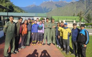 माउंट चौखंबा-III ट्रेक पर फंसी 02 विदेशी महिला ट्रेकर्स का