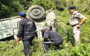 उत्तराखंड में भीषण सड़क हादसा, तीन लोगों की दर्दनाक मौत